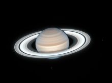 Хаббл видит лето на Сатурне