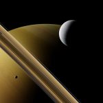 Метан в шлейфах спутника Сатурна Энцелада: возможные признаки жизни?